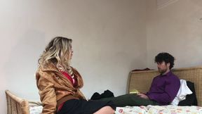 Stepdaughter seduces stepdad