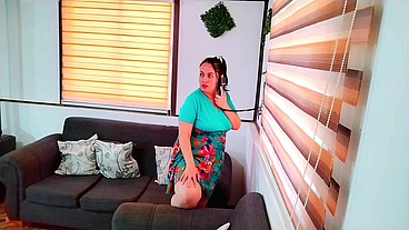 Fucking my stepmom's big ass while she's on the phone with her cuckold husband