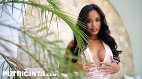 Asian Sexy Slut Putri Cinta Shows Her Teeny Pussy On Couch
