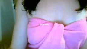 Mysterious brunette babe rubs her bald pussy on webcam for me