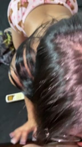 MY GIRLFRIEND'S FRIEND SUCKS ME OFF IN 4🍼🤭