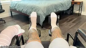Step Mom Accidentally Makes Disabled Step Son Cum On Her Face