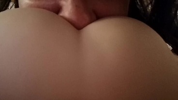 My friend puts her ass on my face and fills me with farts 4K