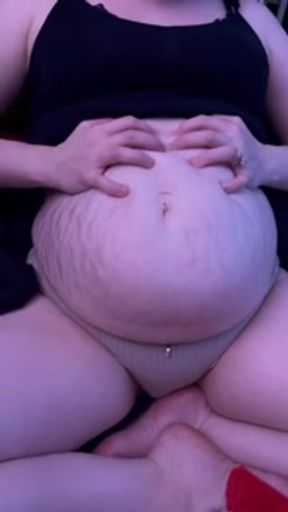 Pregnant belly scratching MastersLBS