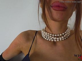 Sexy fake tits model Evilyn Jezebel extremely loud squirting orgasms while fucking a big cock in sexy