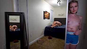 Voyeur Stepsister Watches Two Hot Lesbians Scissor Each Outher To Loud Orgasms
