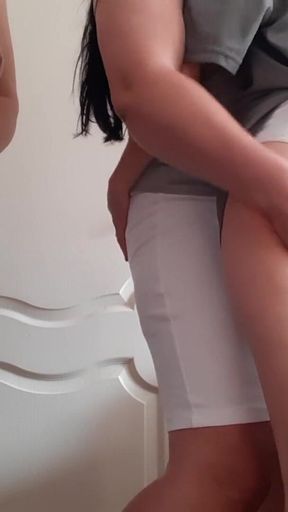 I Teach My Neighbor How to Fuck Her Girlfriend Properly