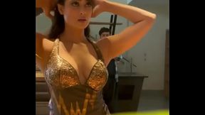 Shweta Tiwari Hot Cleavage Show for MILF lovers