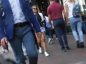 BootyCruise: Asian Babes Leg Art 24: Blue Booty Shorts