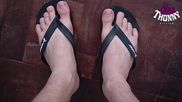Eu fodo seu belo par de meias sujas