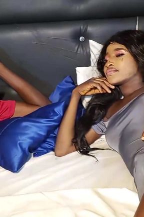 Ebony with Huge Tits Fisting on Her Husband Huge Dick on Christmas Day