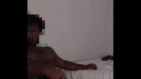 Neg&atilde_o arrega&ccedil_ando cuzinho rosa tatuado