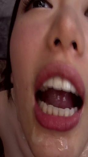 Mao Hamasaki Charms and Takes Control in a Playful and Intensely Addictive Performance