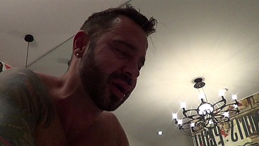 2118 Martin MAZZA dosé par VIKTOR ROMj' adoré filmer ces deux pornstars l'...