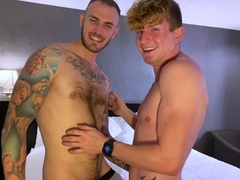 Hotel Hook Up With Gorgeous Hunk Stud