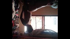 La vecina me atormenta