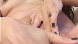 Pregnant cougar Squirts for you while fingered her soak vagina- Eva Nixon