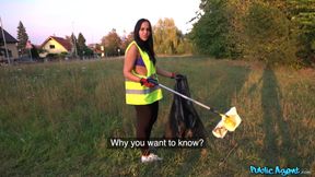 Public Agent - Petite Cutie Picking up Trash, but It Turned Out Jennifer Mendez Stops for a Quicky