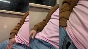 jalandome la verga en el metro