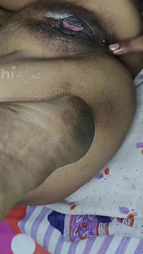 Unforgettable moment from "Dehati muslim Bhabi ki gaand maari Hard Anal Sex patak Patak ke Choda"