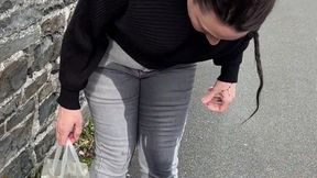 Public pee desperation & wetting in jeans