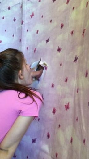Blowjob through the walls (Home made glory hole)