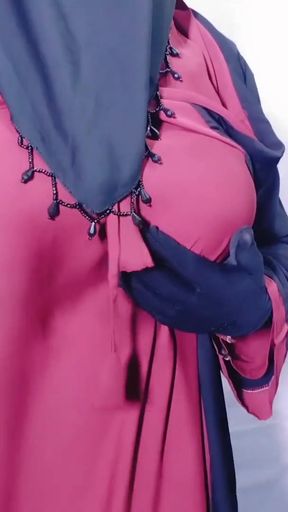 Indian Desi Beautiful Muslim Stepmom sex   Clip 1