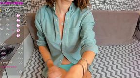 beautiful big tits brunette camgirl masturbating on webcam