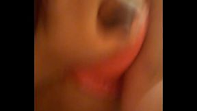 Amiga monta lactando