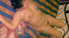 Tamil Desi Chubby Wife Suji Sucks Young Black Bull&#039;s Cock on Knees for Cuck: Pt 1! IndianHotwifeX