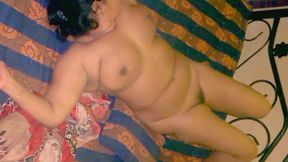 Tamil Desi Chubby Wife Suji Sucks Young Black Bull&#039;s Cock on Knees for Cuck: Pt 1! IndianHotwifeX