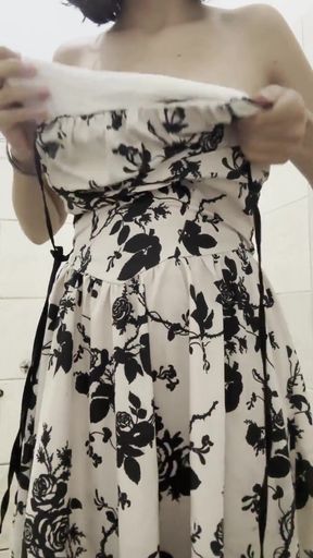 Beautiful Brazilian Girl Taking a Bath and Peeing