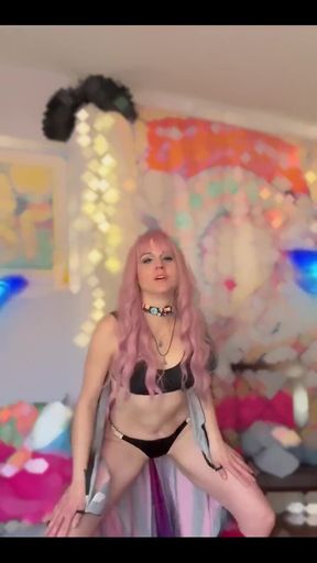 MILF Dancing!