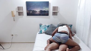 hot girls scissor and make video