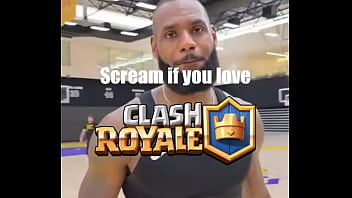 Lebron James DESTROYS his enemies in Clash Royale! [MEME]