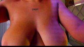 Venus Owen Private Show
