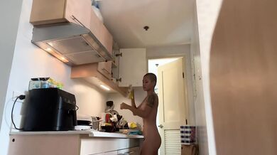 Filipina POV living alone naked morning routine with big ass
