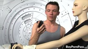 Young alien Ethan Storm probed and fucked by Braden Phoenix