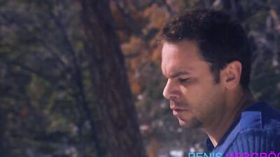 Busty Eve Laurence Outdoor-Fick mit Partner