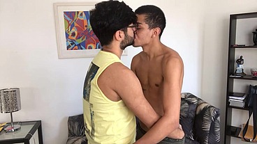 MARCOS GOIANO E NORTON PAULO - BRAZILIAN BOYS BAREBACK SEX