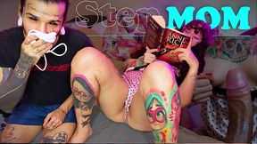 I smell my stepmom'_s panties after college and fuck her ass