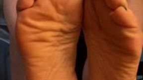 Watch me Give a Foot Job to with 9 inch Dildo as I Give you JOI