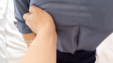 美女同事午休时间被经理勾引到了酒店