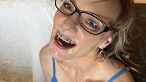 Braces and Blowjobs: Lone Star Angel in her First Messy Facial Since Getting Wired
