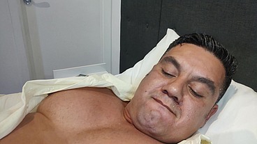 PORNSTAR BRASIL - BOSS XXL COCK HANDJOB AND BIG CUMLOAD FOR YOU
