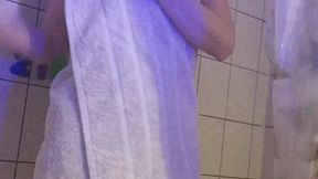 TOWEL TIME TO DRY THE WATER OFF MY SKIN