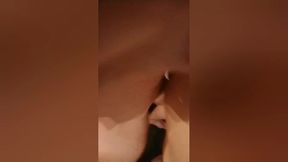 une petite baise rapide de bon matin, histoire de bien commencer la semaine ...