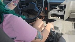 What's going on with this car?