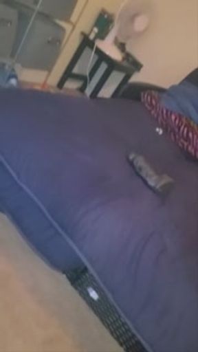 Lil-Ryda tries to give it ...great bouncing thickness