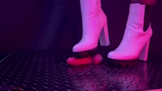 A Too-Hard Bootjob in White Ankle Tank Boots with TamyStarly